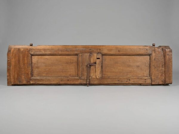 Codice3-193x48.jpeg_202607151359 Porta Antica in Abete – Un Pezzo Unico per il Tuo Design d'Interni